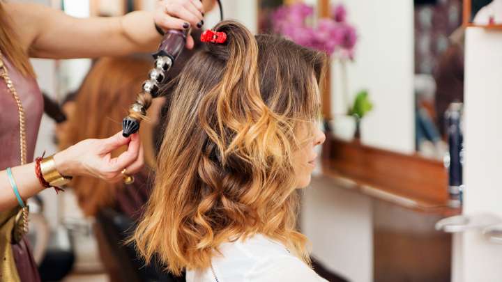 Hairstylist Needed In Canada By Royal Fade and Hair Studio